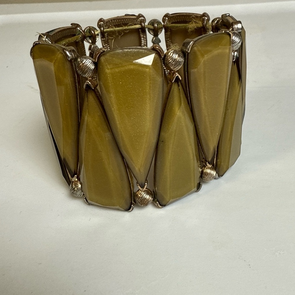 Vintage Gold Acrylic Geometric Triangle Chunky Stretch Bracelet Costume Jewelry